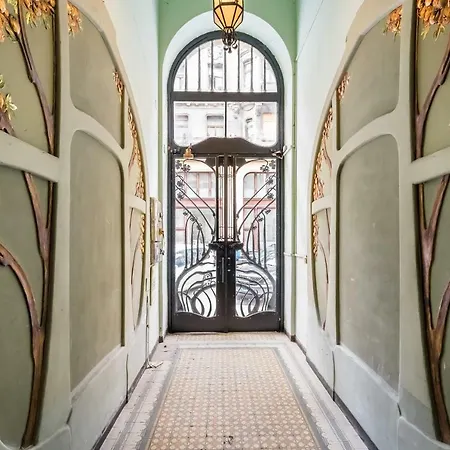 شقة Art Nouveau