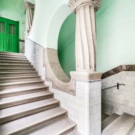 Apartment Art Nouveau *