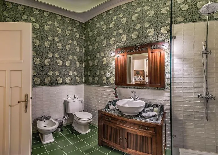 Art Nouveau *